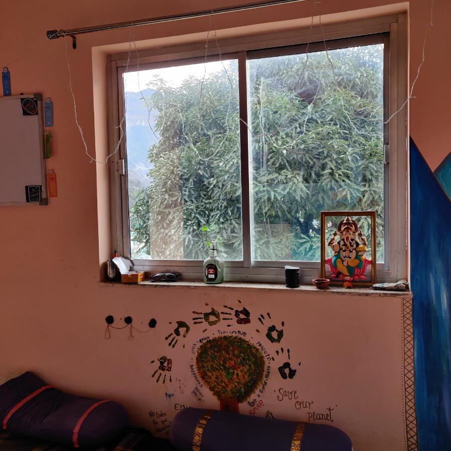 Hostel Tebaar Backpackers Rishīkesh Zewnętrze zdjęcie